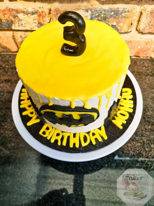 Batman Cake - Image 4