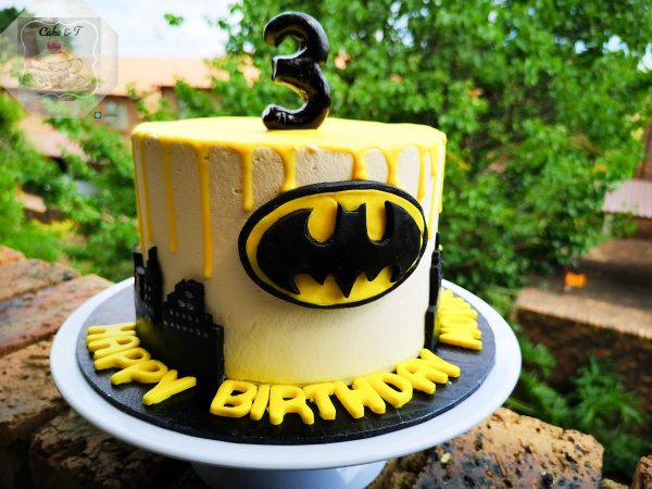 Batman Cake - Image 3