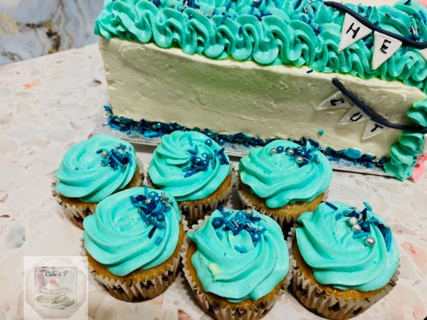 Custom gender reveal cake - Image 2