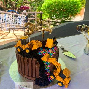Construction cake